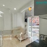 Cho thuê phòng trong villa cao cấp 1pn q6 giáp q5-10-11 tiện di chuyển