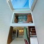 Nhà mới keng -có thang máy - đường số 30 - kế chợ an nhơn 5pn lớn 24tr/th tl