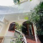 Biệt thự sân vườn 233m2 hồ biểu chánh (hầm + 4 lầu). giá 43 tỷ