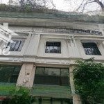 Cho thuê lk 105 xuân la, tây hồ 100m2 x 5 tầng thang máy