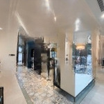 Góc cho thuê - vinhomes riverside
biệt thự đơn lập 400m2 - hoàn thiện có thang máy
- 01 hầm và 3