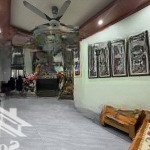 Siêu hiếm 8.1 tỷ, 54m2, 3 tầng, mt 4m, phố quang trung - hà đông, chỉ xác vali về ở, nhà đẹp