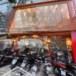 Cho thuê nhà mặt phố xuân thủy,dt: 150m2, mt: 8m nhận diện đỉnh, vị trí đẹp, tuyến phố kd siêu đỉnh
