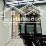 Hiếm - nhà dân xây mới đẹp - ở sướng luôn - thang máy - cách ô tô tránh vài bước - kinh doanh tốt