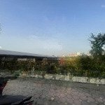 Bán đất ruộng tại thôn đông tây, vân nội, trước mặt có vỉa hè 3m, đường thông oto tránh nhau