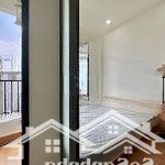 Cho thuê căn hộ quận 10 có ban công full nội thất rộng rãi mới 100%