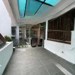 Hot! nhà 2 thoáng đẹp lung linh pháo đài láng giảm sâu 600tr sát phố full nội thất sân bbq