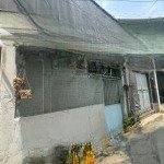 Chính chủ gửi bán gấp căn nhà hẻm 40/ tô hiệu giáp đầm sen quận 11, 4.2m x 12m 1 lầu đúc