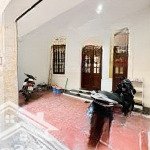 Bán nhà đầm trấu-lô góc-dân xây kiên cố-15m ra mặt phố-khu vực an sinh tốt