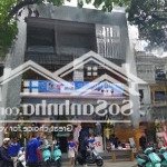 Bán nhà mặt phố bà triệu. vị trí đắc địa, kinh doanh . dt: 270m2 x 4 tầng, mt: 9m. giá: thoả thuận.