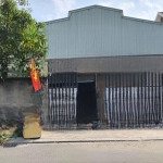 #xưởng diện tích 740m2
mt đường thạnh lộc 41 q12 ngay cầu năm bậu điện 3 pha đầy đủ tiện ích