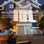 Bán nhà phân lô khu vip võ chí công - nhà lô góc sử dụng 80m2 7 tầng thang máy - vỉa hè ôtô tránh