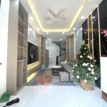 Bán nhà riêng tại nguyễn chính, 7,4 tỷ, 35m2, 5 tầng, 3pn, 4wc
