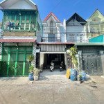 Bán rẻ nhà trệt lầu hoàn công - vị trí đẹp gần chợ tân long, dĩ an