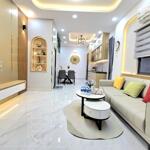 5 tỷ hơn - nhà đẹp tân định quận i - hẻm lớn sát hxh - 32m2 2 lầu 2pn mới - vuộng vức a4