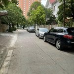 Bán nhà 5t lk bộ giáo dục - ngõ 27 võ chí công sổ 97m giá 28.7 tỷ, thông sàn, ngõ rộng 8m 3 oto