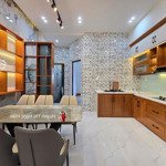 Bán nhanh nhà đẹp ở ngay đường tuyến 2 sau nguyễn tất thành, đi bộ xuống biển chỉ nhỉnh 6 tỷ.
