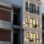 Bán gấp nhà 6 tầng thang máy mới tinh tại đường lê văn lương, 50m2, mt 5m, 21 tỷ