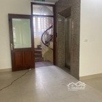 Bán gấp nhà mặt phố đội cấn, 33,8 tỷ, 80m2, 4pn, 6wc, view đẹp