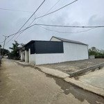 Lô góc 2 mặt tiền-đường oto tránh nhau,vi tri trung tâm xóm 1,x tỷ/122m