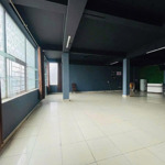 Cho thuê mbkd 400m2 - 18tr/th - tại ngọc lâm - sát mipec - thông sàn - làm vp, lớp học - bi a