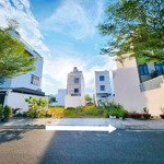 Cần bán 1 nền 100m2 giá 1tỷ5 ngay bến du thuyền biên hoà new ct đối diện sân golf long thành - shr