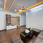 Chính chủ bán gấp chung cư đồng tầu, 3,5 tỷ, 62m2, 2 phòng ngủ, tặng nội thất