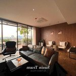 Vẻ đẹp lưu luyến trên từng nét thiết kế mang đậm dấu ấn và đầy mới mẻ
