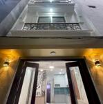 Bán nhà 6 tầng vip phố tư đình long biên chỉ 6.3 tỷ vị trí siêu đẹp ôtô chạy vòng quanh