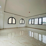 Chính chủ bán tòa 7 tầng nguyễn chí thanh 60, mặt tiền 8m, ô tô, vp, 0911444126