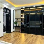 Chính chủ bán nhà phân lô hoàng quốc việt- vỉa hè ô tô tránh - 42m 5 tầng -nhỉnh 15 tỷ