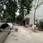 Giá rẻ! bán lô đất view công viên kđt la khê, hà đông - dt:50m2 sát kđt parkcity đường lê trọng tấn