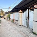 Nhà vạn hưng, gần biển, hơn 300 m2. giá 1 tỷ 250, đường ô tô vào tận nơi