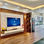 Bán chung cư kđt việt hưng - căn 2 ngủ 80m, tặng toàn bộ nội thất mới đẹp, xách vali về ở được luôn