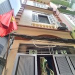 Chính chủ bán-phố hoàng ngân -dt 35m nhỉnh 7 tỷ-lô góc- gần phố- nhà đẹp -ngõ ba gác tránh-