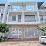 Chính chủ, bán nhà mặt tiền số 36 đường số 3, dt 10x16m, 4 tầng, ngay trung tâm p. chánh nghĩa, tdm