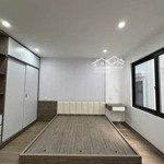 Ngõ một nhà ra phố trường chinh, đống đa, 7 tầng, thang máy 31m x 7 tầng x mt 4,7m, gia 9,5 tỷ