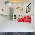 Nhà góc hiếm - shr biệt - trung tâm thị trấn nhà bè 36m2 chỉ 2tỷ300 (bank hỗ trợ)