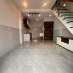 Cho thuê nhà nguyên căn sử dụng 47m2 trệt lầu 2 phòng ngủ mặt tiền đỗ thị tâm, tân quý, tân phú