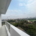 Bán ch 4pn ciputra, 11 tỷ, 153m2, view đẹp tại tây hồ, hn