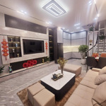 ô tô đỗ cổng 15m ra phố nhà mới koong 48m2 5 tầng 6.1 tỷ vĩnh hưng