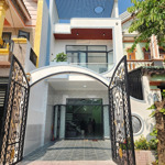 Nhà đẹp full, cách ngã tư miếu ông cù 1km