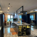 Gia đình cần bán cc dream town, tây mỗ, 4,4 tỷ, 100m2, 3pn, 2wc, nội thất full, mua bán trực tiếp