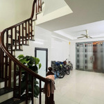 Cần bán gấp nhà lương thế vinh trung văn 45m2 lô góc 6 tầng ô tô vào nhà ở, kinh doanh