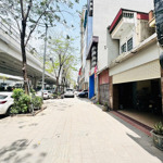 Bán đất mặt phố phạm văn đồng - 179m2 - kinh doanh - xây căn hộ và văn phòng cho thuê - 32 tỷ