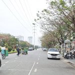 Bán gấp biệt thự 233m² đơn lập bt8 kđt việt hưng cạnh vinhomes riverside giá rẻ bằng một nửa