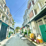 Chỉ hơn 5 tỷ sở hữu nhà 3 tầng cực đẹp hẻm nhựa, khu đồng bộ vip sát lê văn việt - ngã tư thủ đức