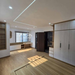 Thái hà nhà đẹp sẵn 6t thang máy lô góc 2 mặt tiền trước nhà rộng 5 tạ đỗ cửa sổ đỏ vuông đẹp