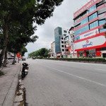 Thanh khoản gấp nhà ngô gia tự, lô góc 6t thang máy, ô tô vào nhà. trước đường 2 ô tô tránh