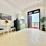1 phòng ngủ - ban công - tách bếp - 40m2 - phú nhuận